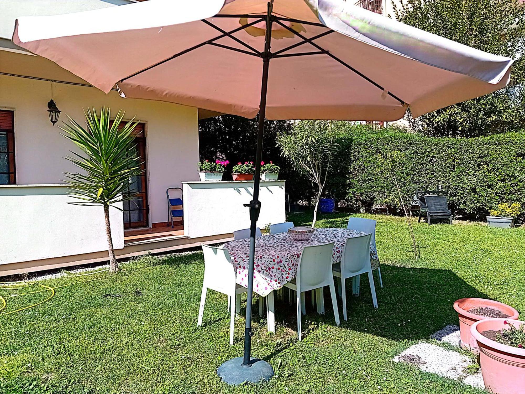 Il Giardino Del Sole Acomodação com café da manhã Ascoli Piceno Exterior foto